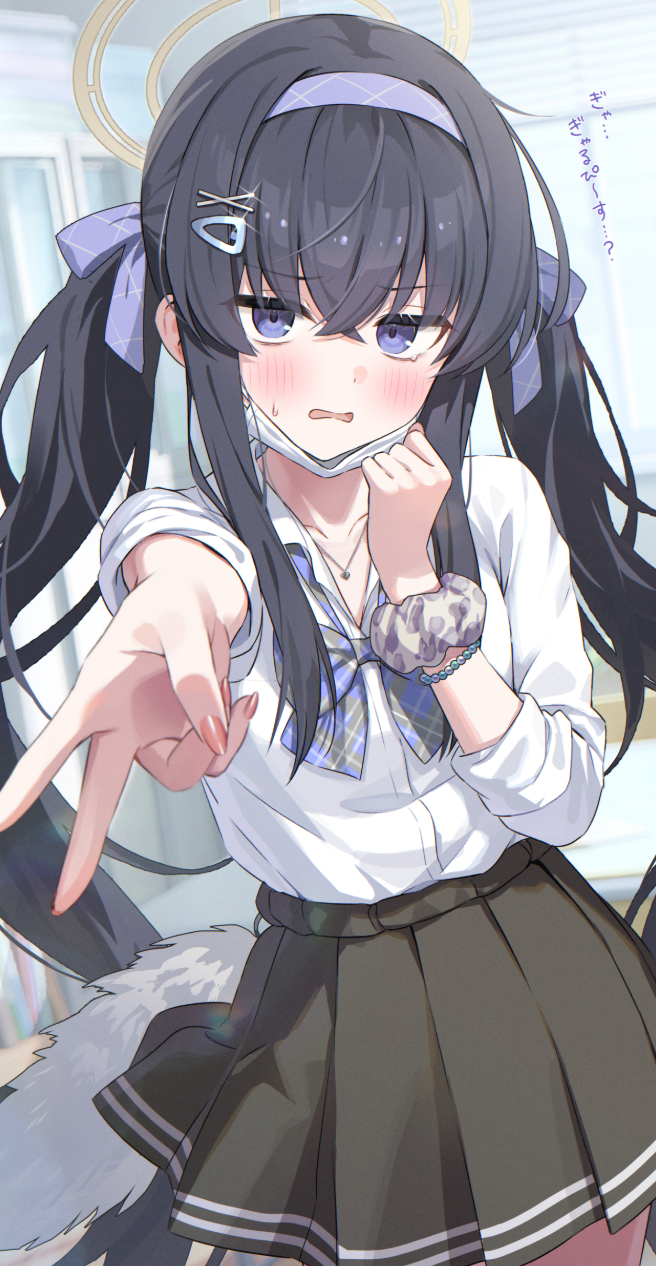 美甲女孩美图:喜欢我指甲的颜色吗?猜猜看是用什么染的?