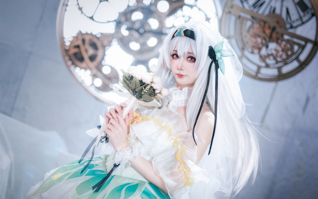 星穹铁道流萤COSER美图:开拓者,来和你的“小女友”流萤约会吧~
