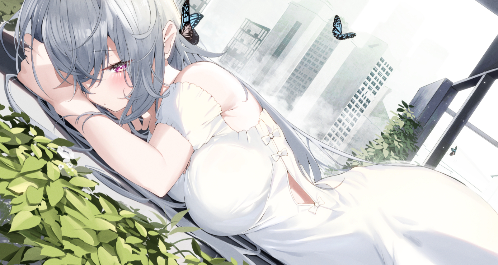 连衣裙女孩美图：炎炎夏日，光腿凉爽~