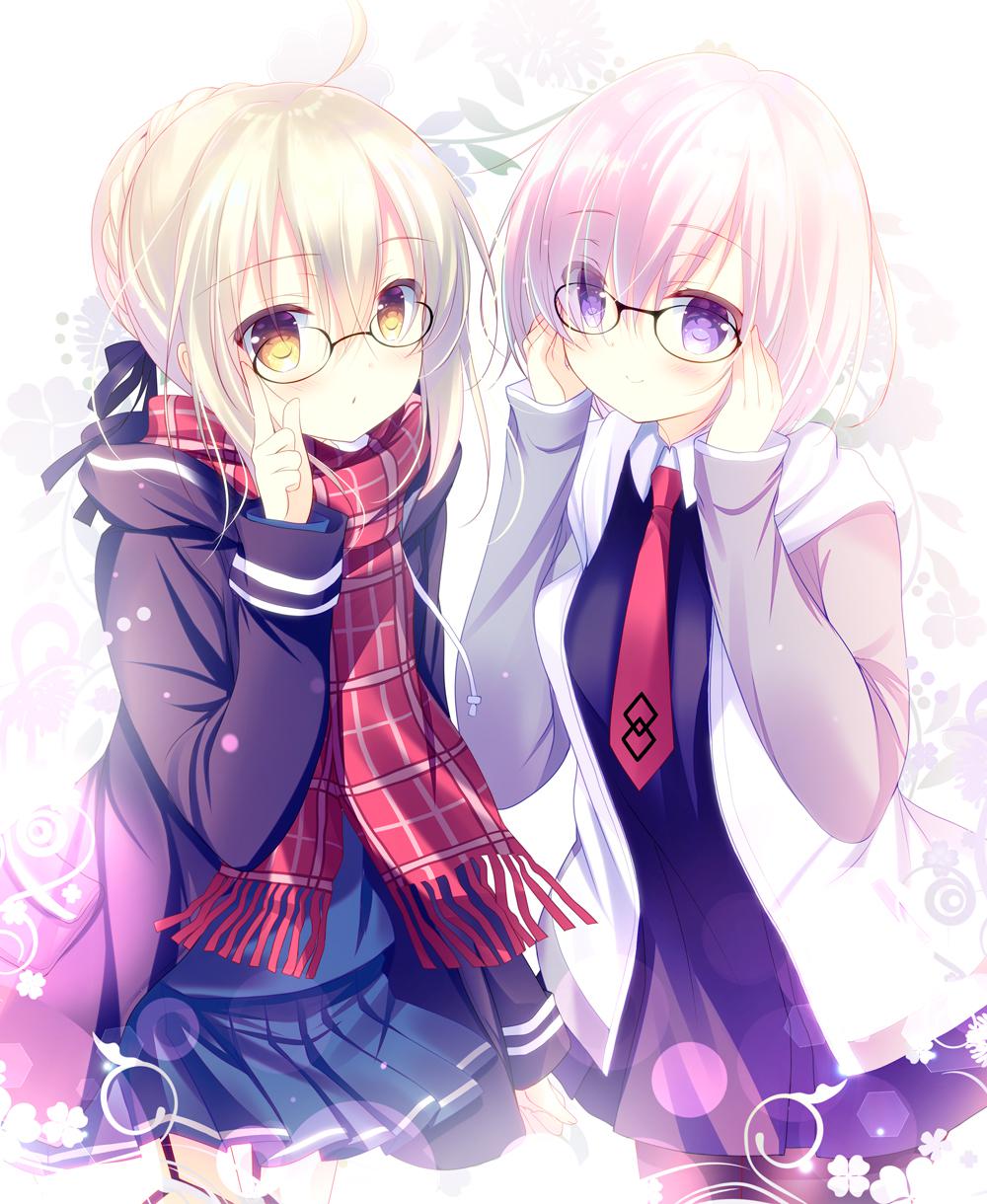 两位眼镜天使。