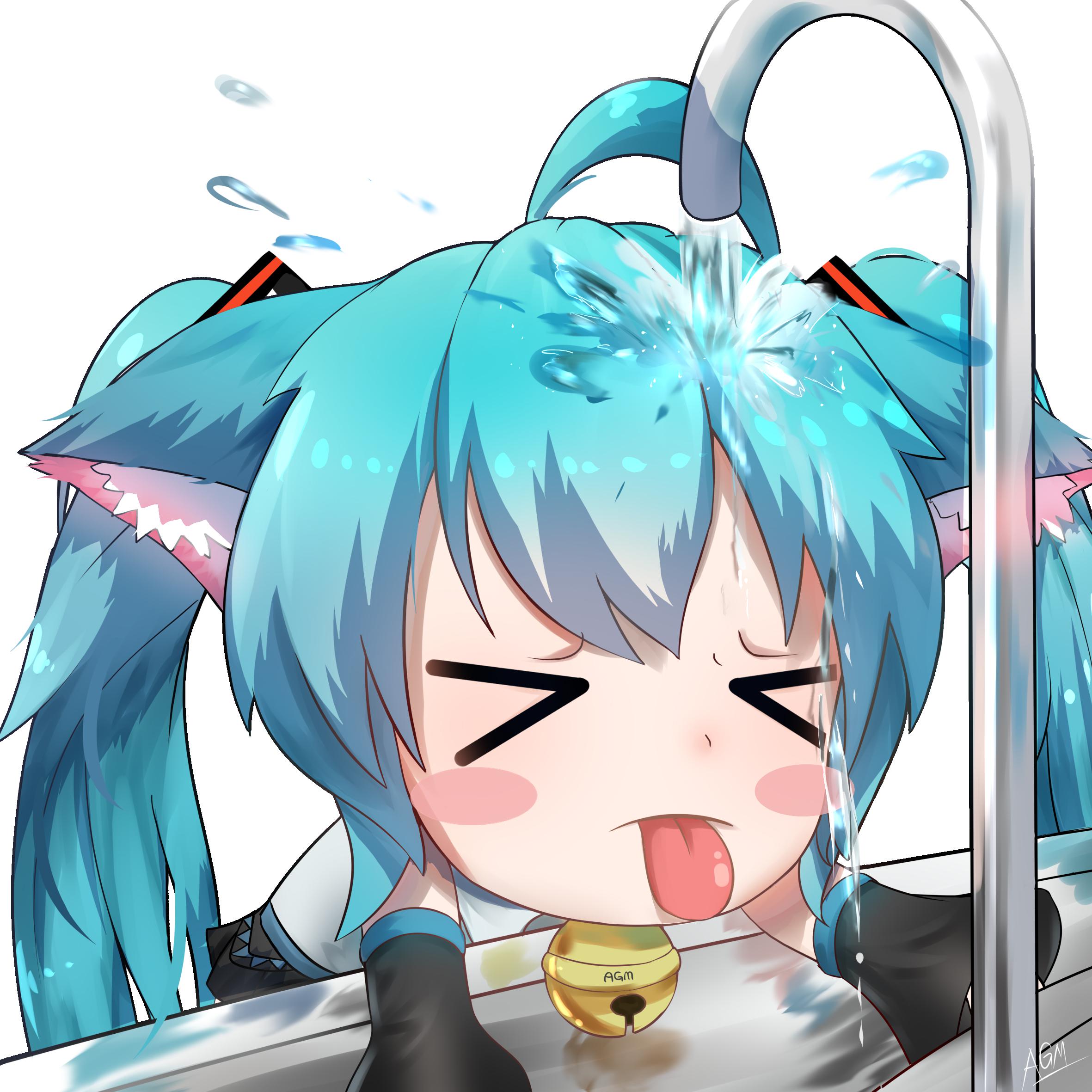 miku喵音未来喝水