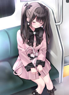 在电车上打瞌睡的地雷系女子头像同人高清图