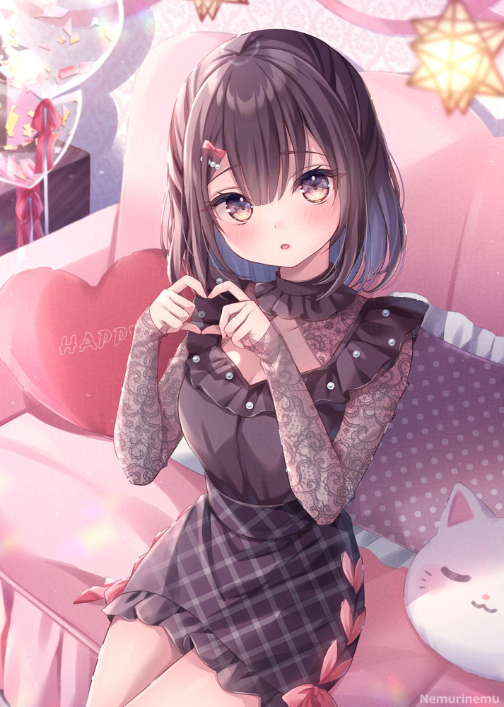 「手でハート…こ、こう？♡」