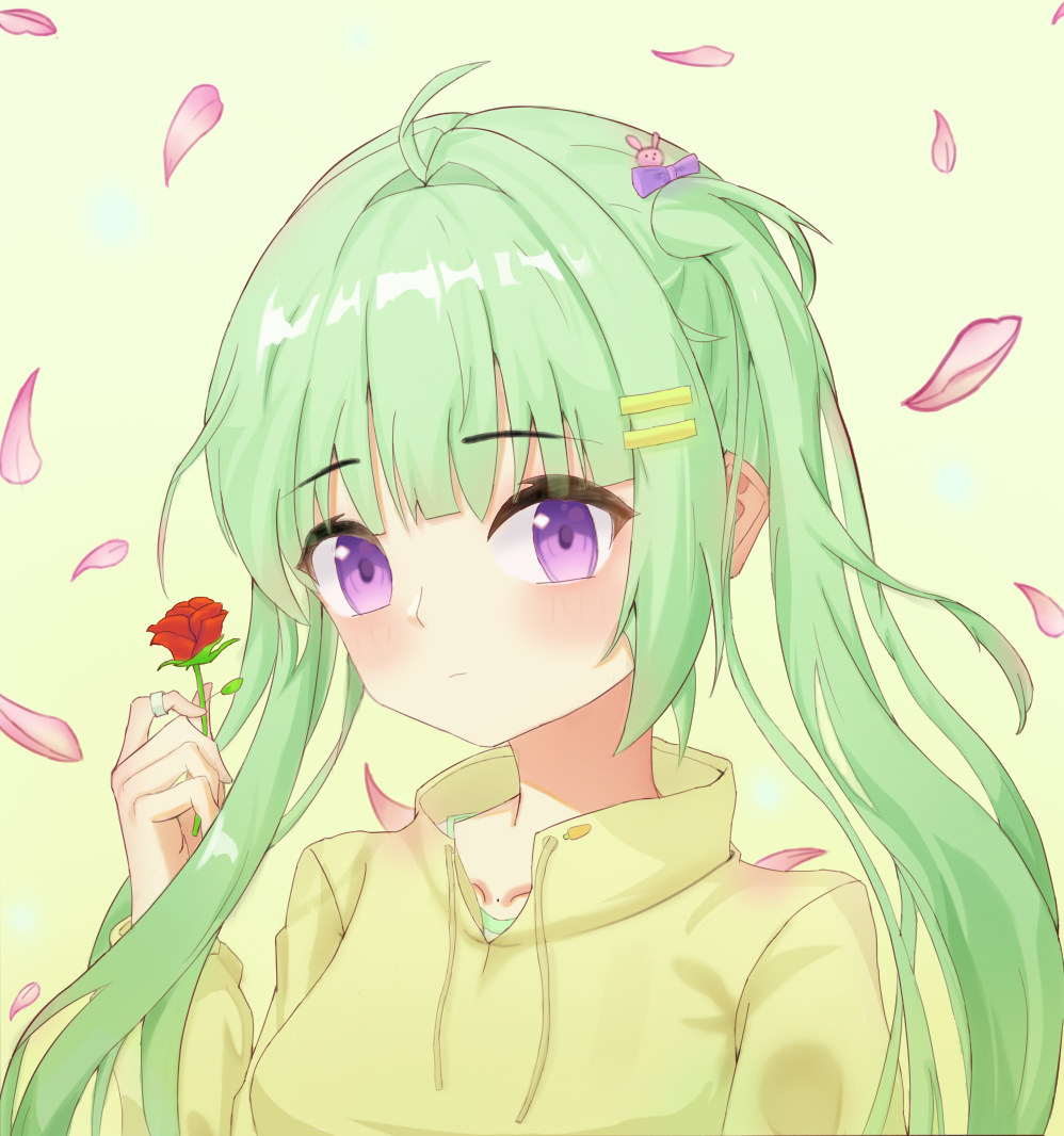 认真观察花朵的少女头像同人高清图