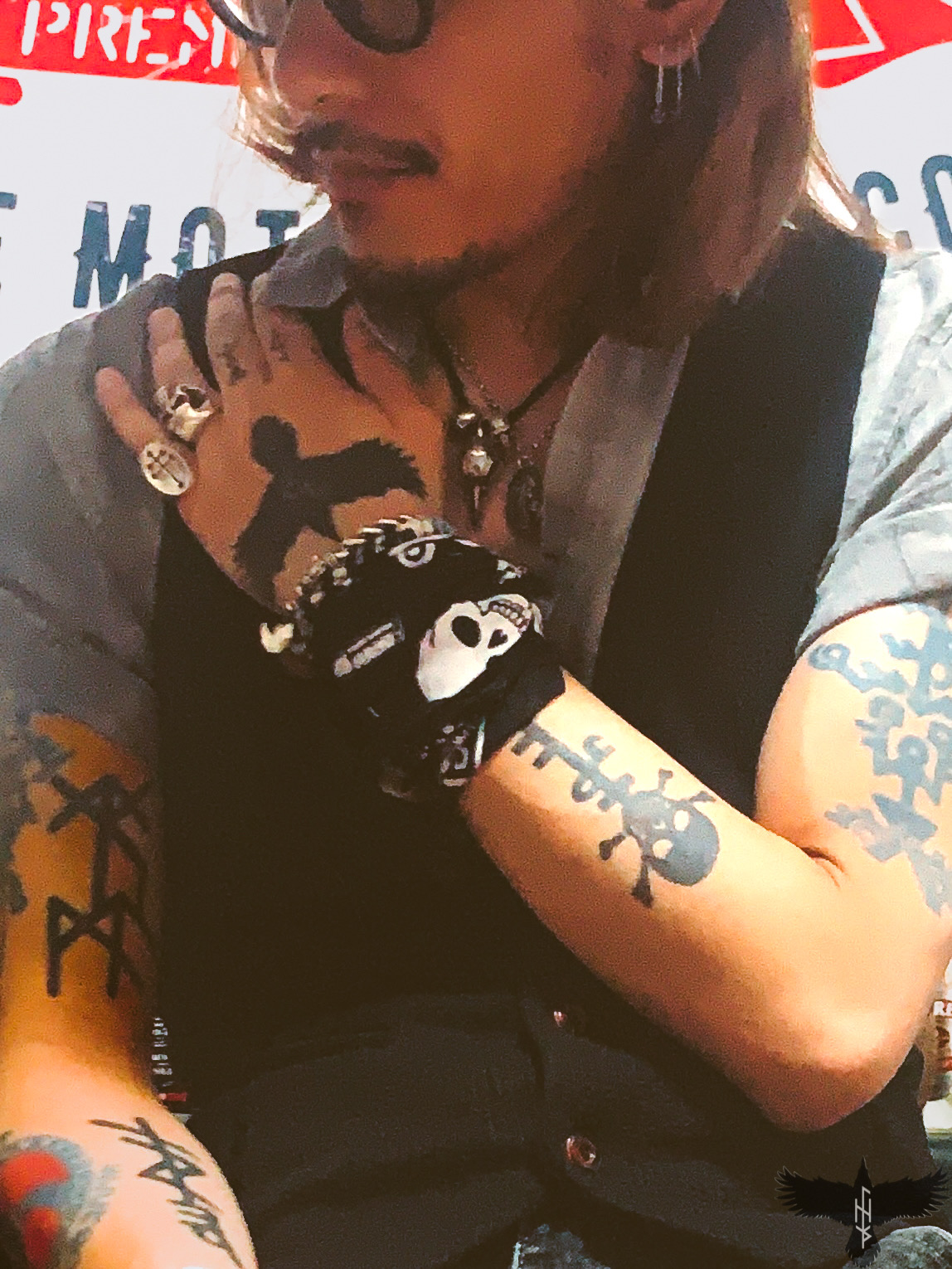 日涂4（原创头巾）插画图片壁纸