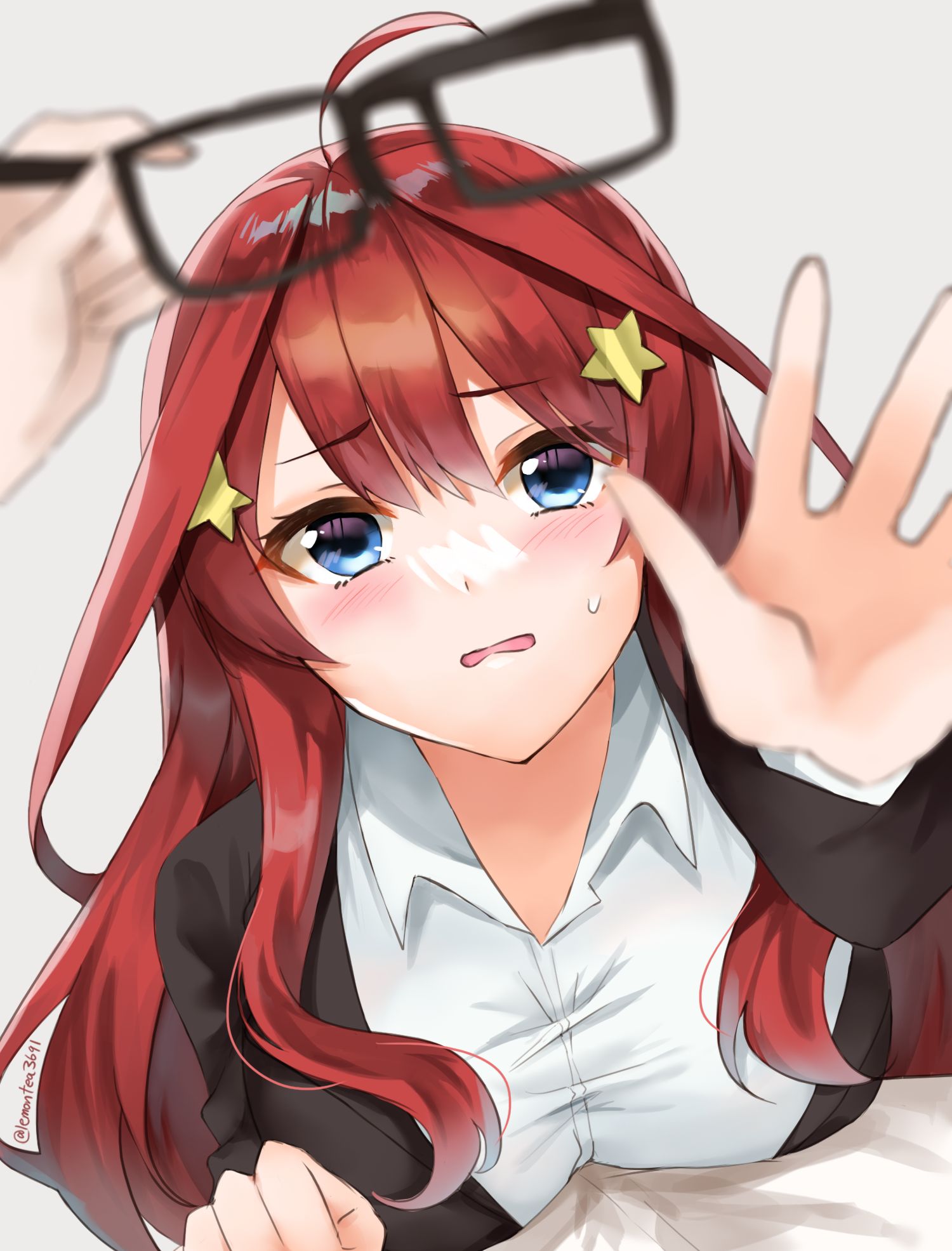 も、もぅ〜〜！メガネ返してください！！