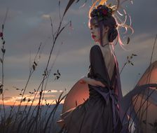 日落之下，女孩独自站在电线杆旁，穿着漂亮的裙子，头戴花饰，身边长满荆棘的树木。