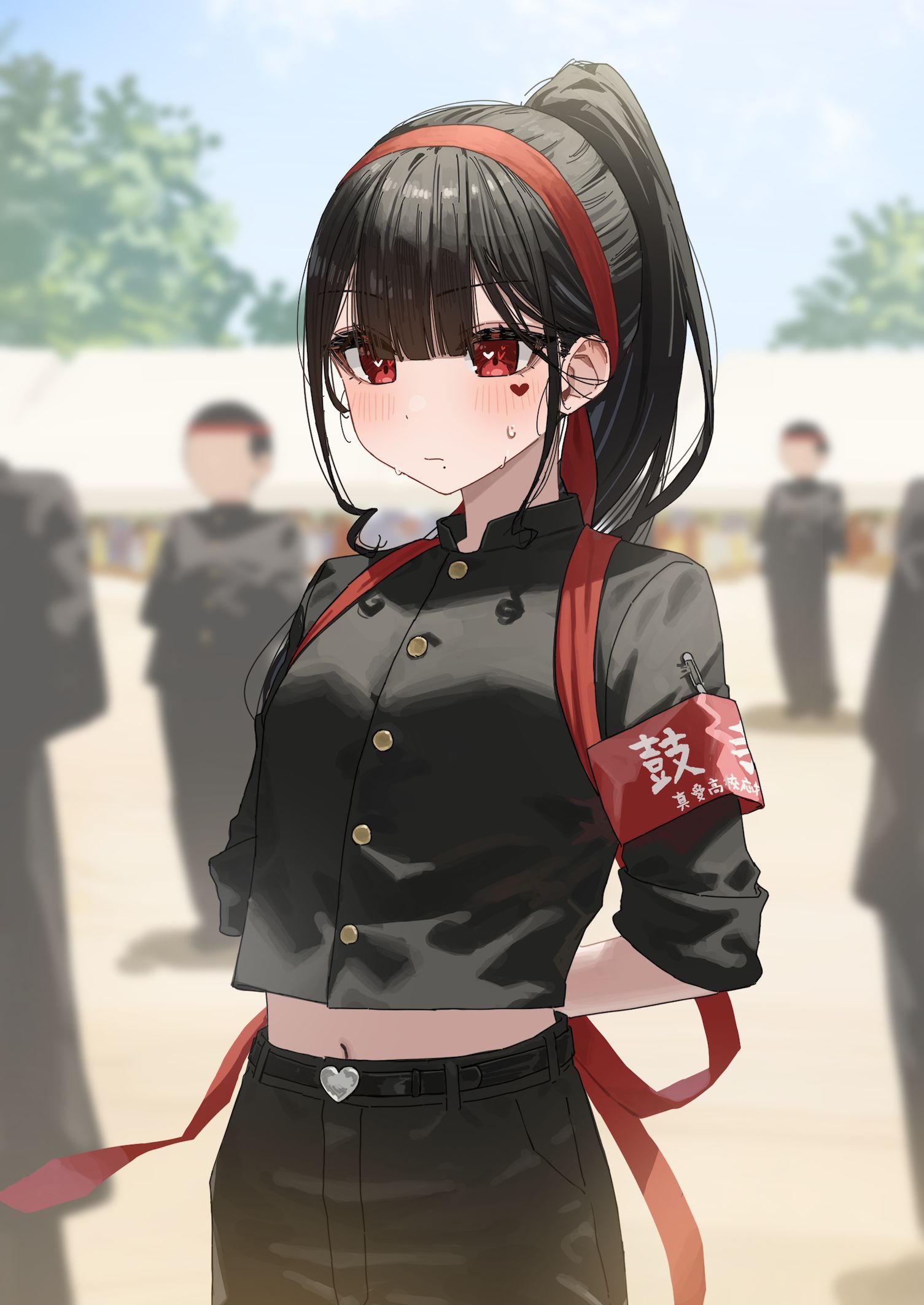 紧张的神色-黑发制服