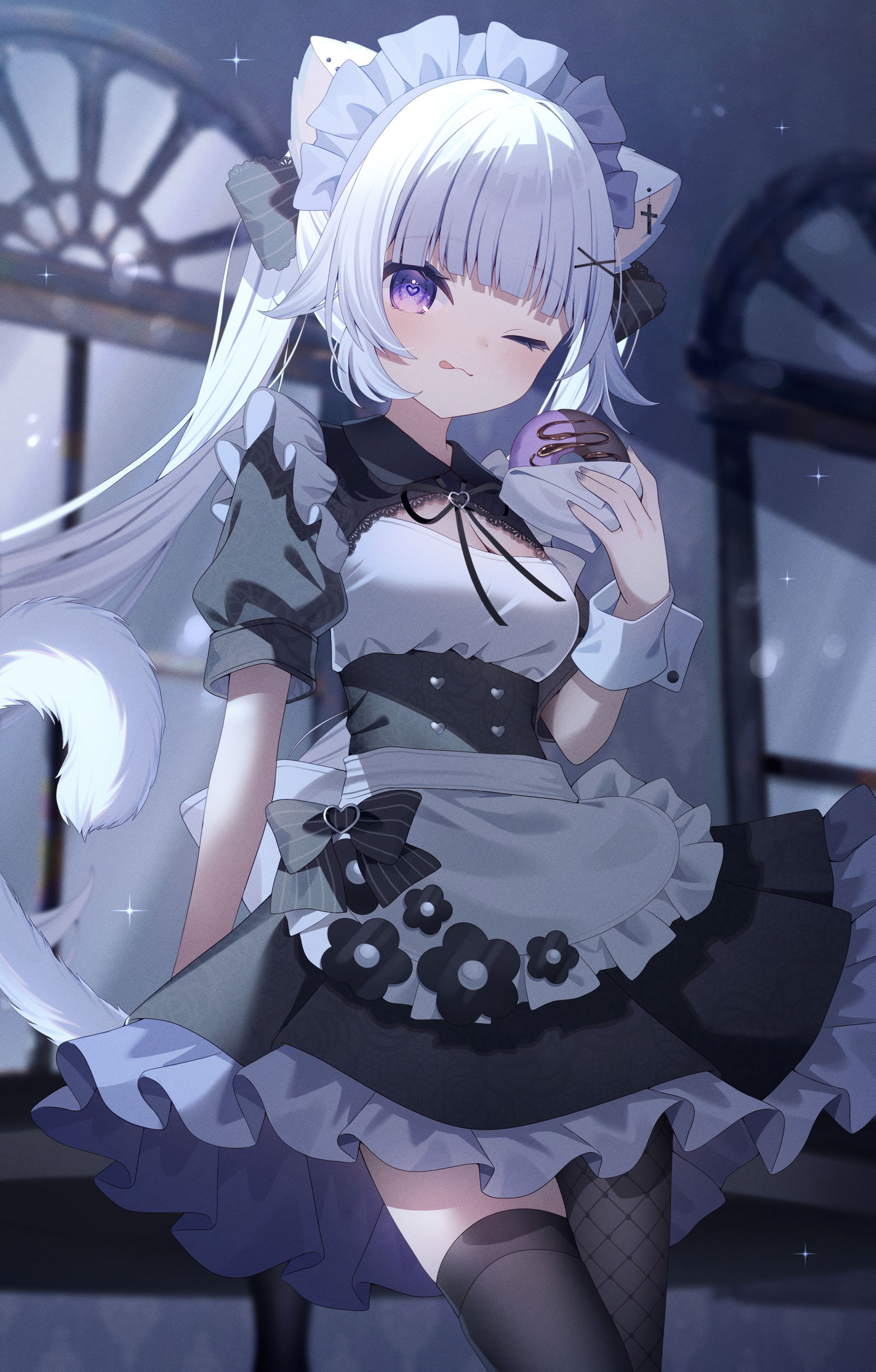 “一起吃夜宵甜甜圈吧？？”插画图片壁纸