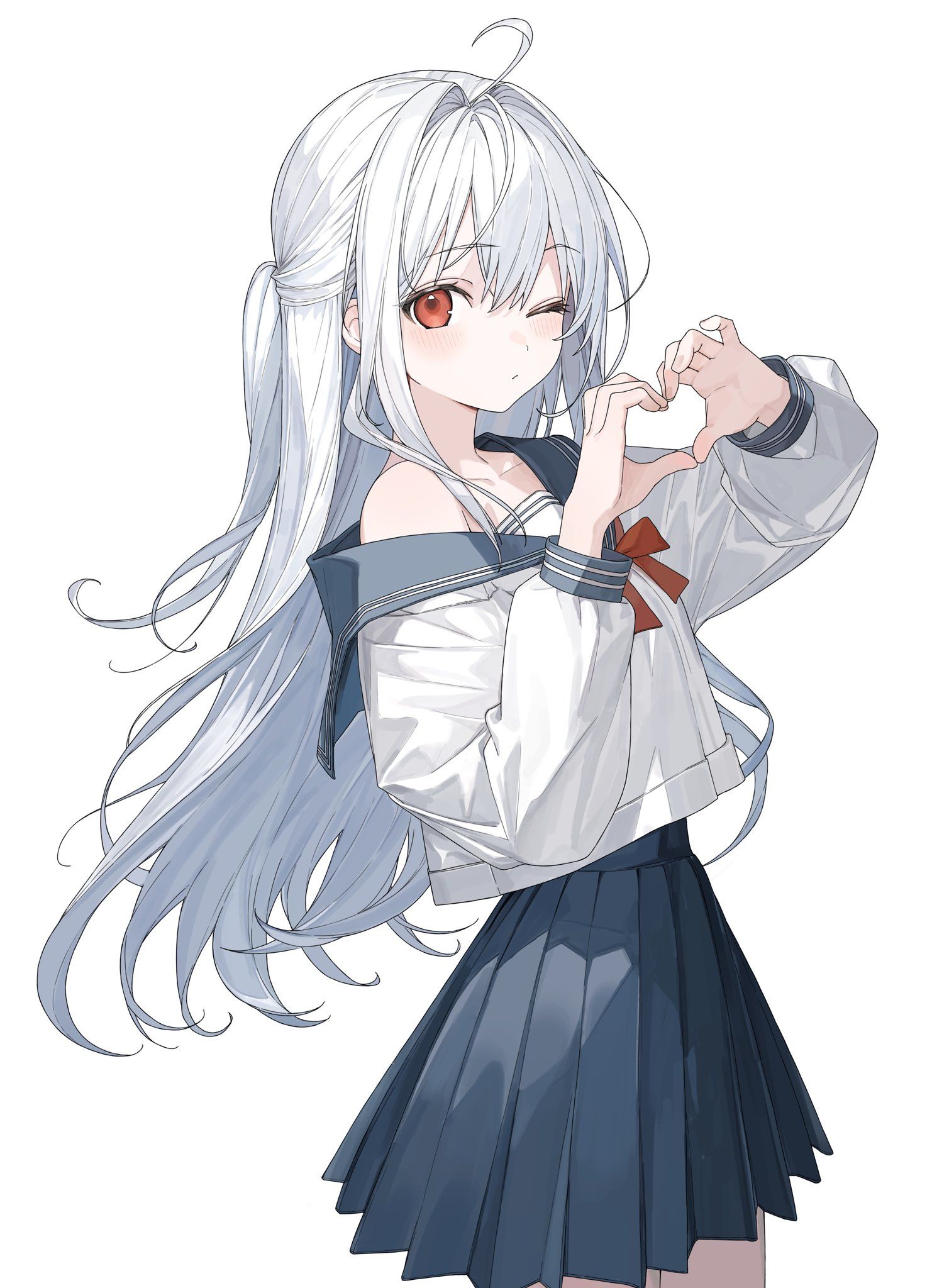 -女孩子用手比心