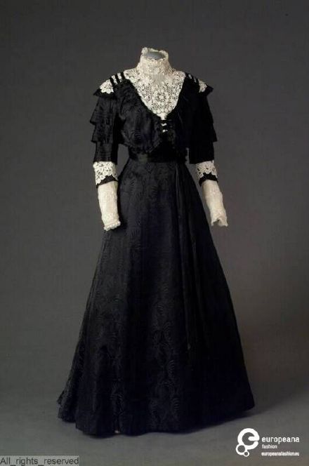 复古长裙和礼服怎样画一组中世纪礼服图片参考设计古典风格人物服饰