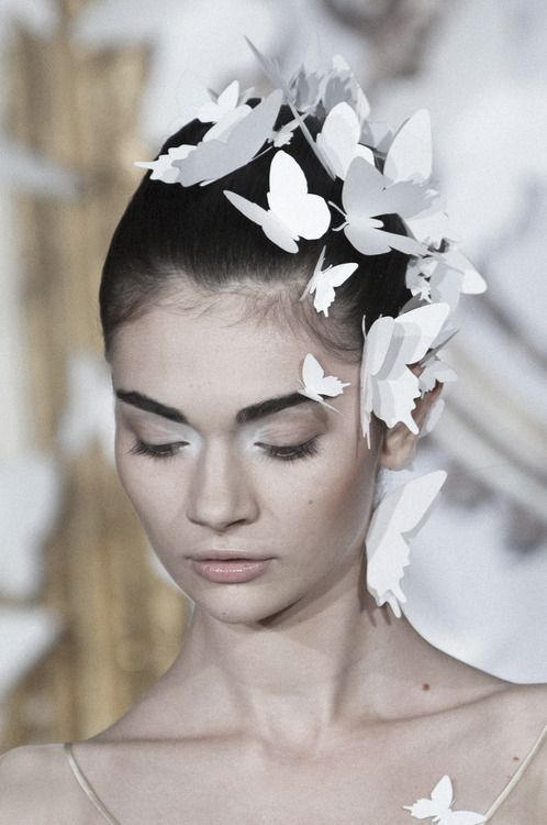 蝴蝶元素场景刻画和服饰搭配等也适用码