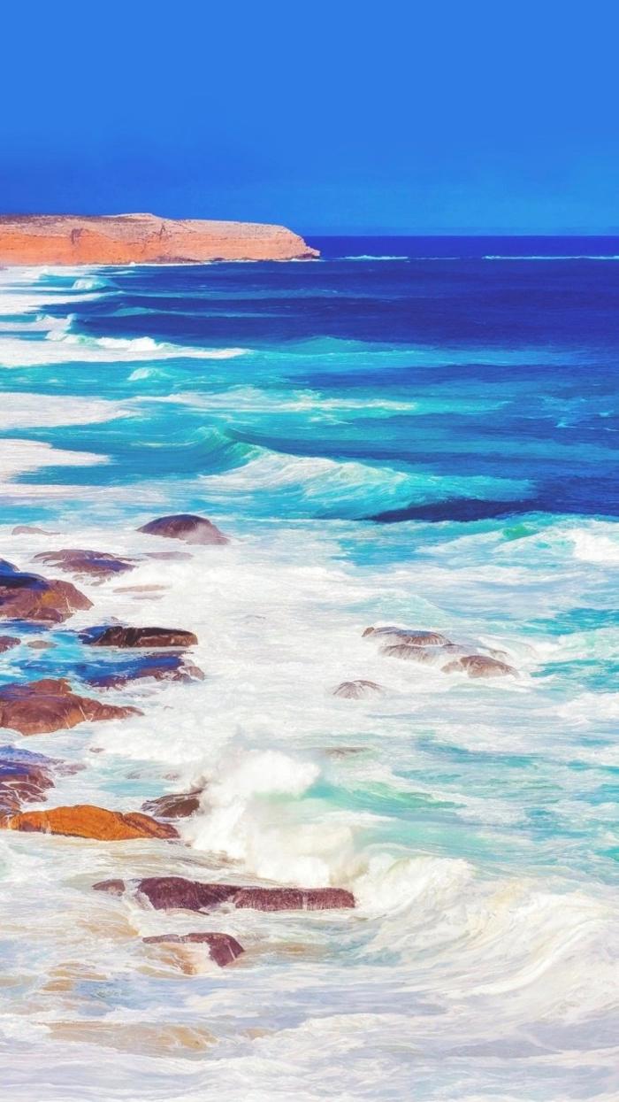 碧蓝光景，水天相接 用大自然风光参考冷色调的色彩搭配很不错哟插画图片壁纸